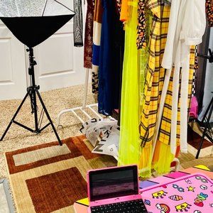 Welcome to our Posh store everyone!